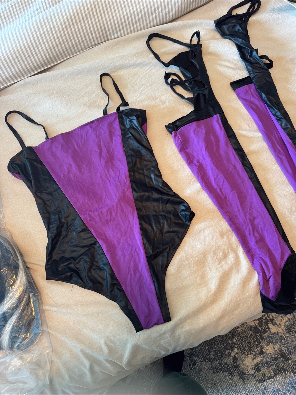 Women Halloween costumes